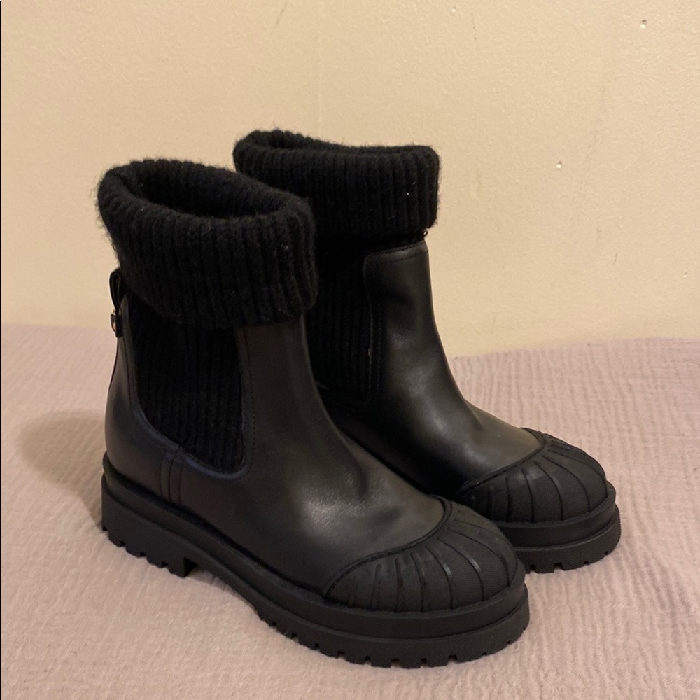 Sam Edelman Black Chunky Sole Leather Boots with Ribbed Knit Cuff. Size 6. New